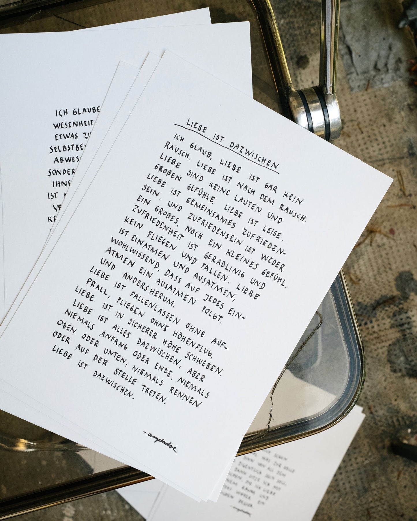 A4 Print | LIEBE IST DAZWISCHEN